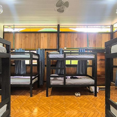 Hostel Casa De Las Palmas Tours Leticia Eksteriør billede