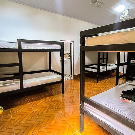 Hostel Casa De Las Palmas Tours Leticia Eksteriør billede