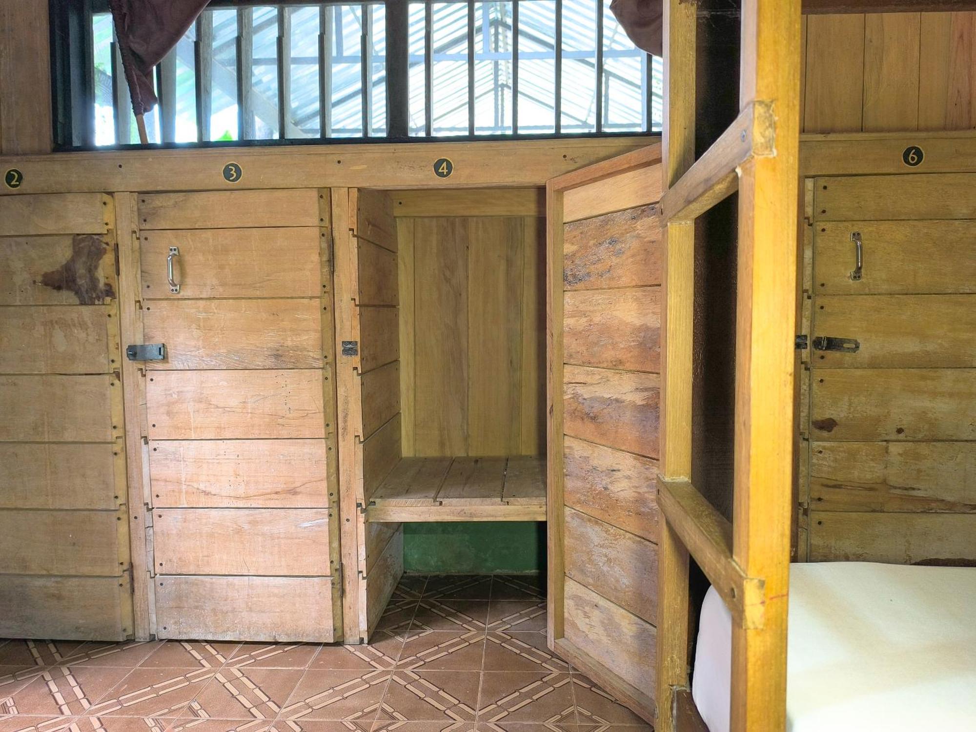 Hostel Casa De Las Palmas Tours Leticia Eksteriør billede